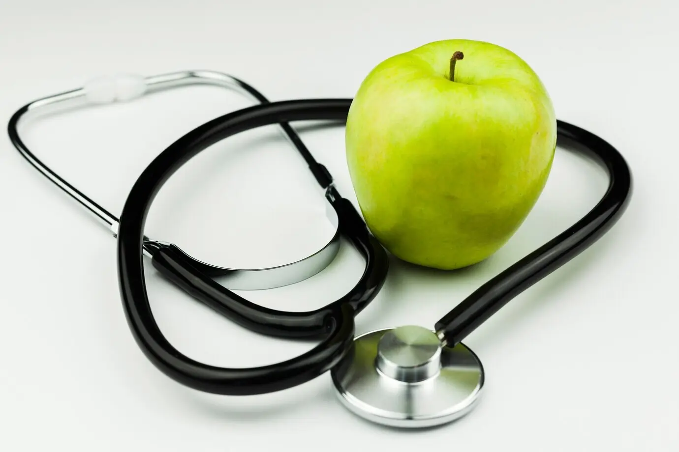 Medizinische Ausrüstung mit Stethoskop